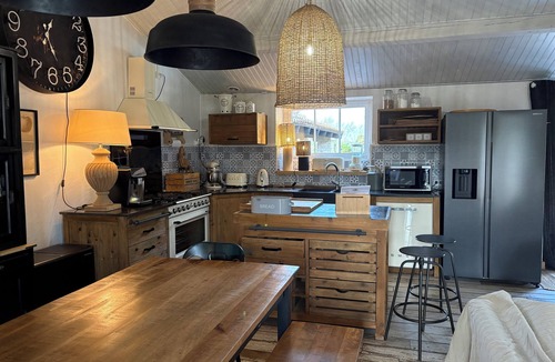 Domino House | Charming House with Heated Pool – Sleeps 6 – Domino, St Georges d'Oléron