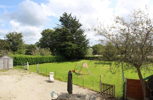 Saint-Jacques-de-Nehou Cottage | Charming parsonage with garden and WIFI in Saint-Jacques-de-Néhou