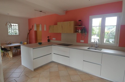 Saint-Jean-de-Cornies Villa | Charming 180m² air-conditioned villa with swimming pool on 1600m of enclosed land planted with trees