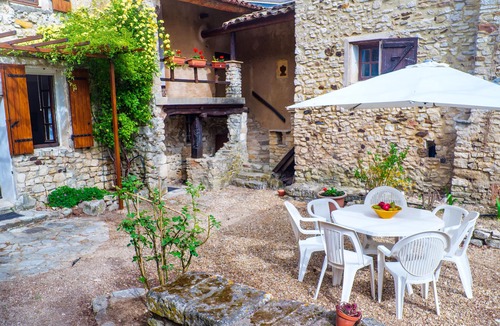 Saint-Saturnin-les-Apt House | Charming cottage in Provence. Saint Saturnin of Apt