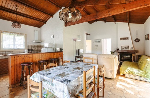 Saint-Trojan-les-Bains House | Charming Detached House with Terrace, Garden, and Garage 5 Minutes from the Beaches