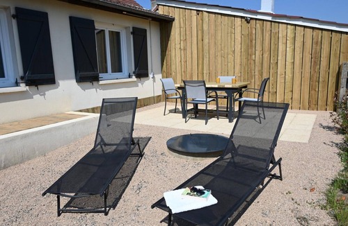Villeneuve-sur-Allier Cottage | Charming house in Villeneuve sur Allier, peaceful garden, ideal for 4 pers., linens included