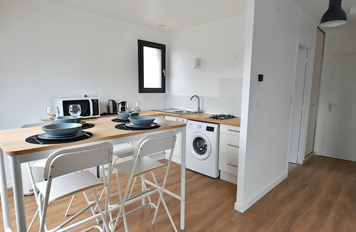 Vert-le-Grand Apartment | Charming, fully-equipped, refurbished F2.