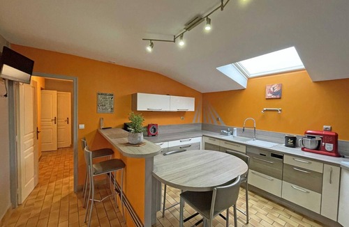 Saint-Mars-d'Egrenne Cottage | Charming granite house with enclosed garden, all inclusive, near Domfront