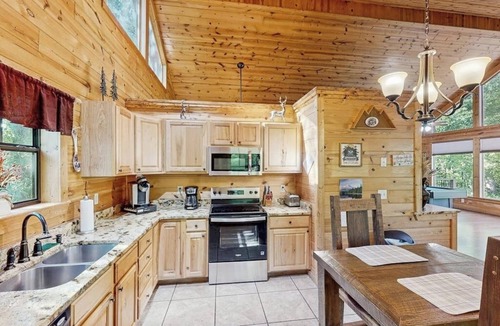 Sautee Nacoochee Cabin | Charming Getaway with Private Hot Tub, Sauna, & Pretty Mountain Views