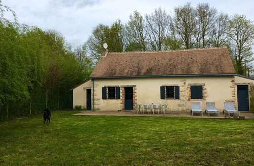 Courcelles-la-Foret Cottage | Charming Gîte Near Le Mans: 2 Bedrooms, Garage, Terrace, Close to Zoo and Circuit