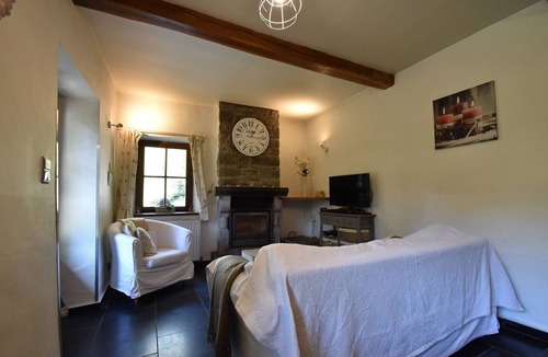 Clavier Cottage | Charming gite in Les Avins situated by a stream