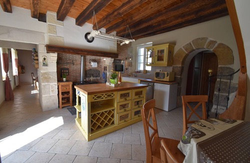 Esternay House | Charming gite in Champagne with heated indoor pool