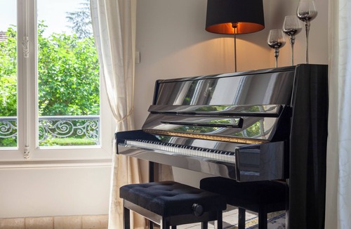 Cellettes Villa | Charming gîte with swimming pool and jacuzzi in the heart of the Loire Valley