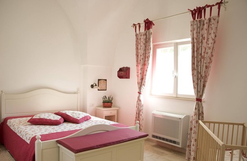 Macchia di Monte House | Charming GROUND apartment