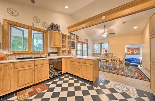 Lisbon Cottage | Charming Hanoverton Cottage on Guilford Lake!