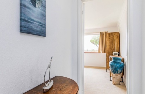 Emsworth House | Charming Harbourside Cottage - Pass the Keys