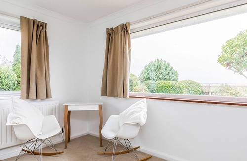 Emsworth House | Charming Harbourside Cottage - Pass the Keys