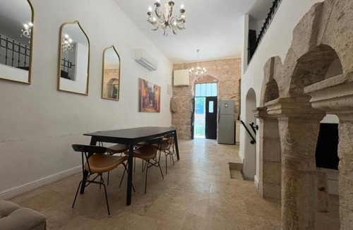 Jerusalem City Centre Apartment | Charming Heritage 1 and a half bedroom