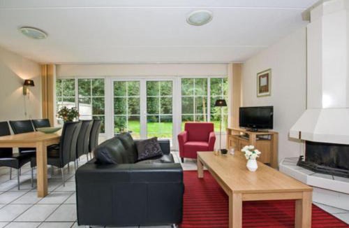 Hellendoorn House | Charming Hideaway in Nature