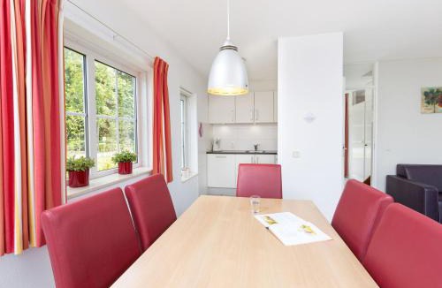 Hellendoorn House | Charming Hideaway Near Woods