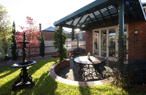 Ballarat House | Charming Historic Home With Modern Interior - In The Heart Of Ballarat