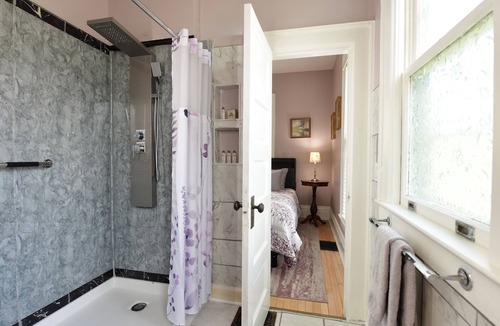 Baraboo Cottage | Charming historic 2-BR cottage with AC, walking distance to downtown Baraboo.