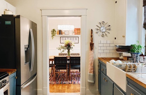 Franklin Cottage | Charming Historic Cottage downtown Franklin