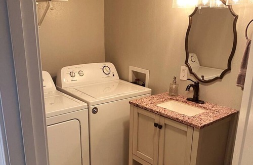 Algiers Point Apartment | Charming Historic Gem