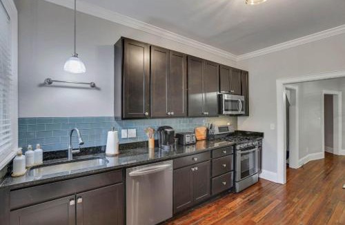 Victorian Village Apartment | Charming Historic Getaway in the Heart of Columbus