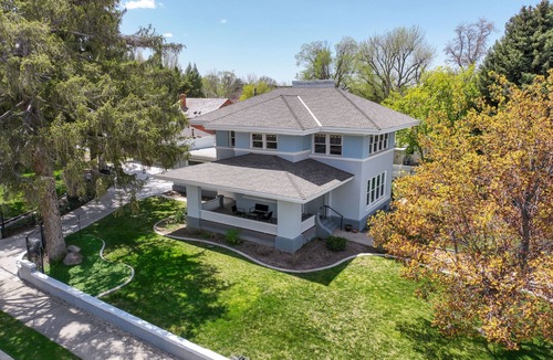 Payson House | Charming Historic Home with chef's kitchen formal dining, sitting room, & patio