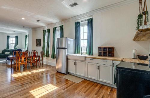 Chapman Apartment | Charming Historic Retreat in Walkable Chapman