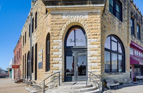 Chapman Apartment | Charming Historic Retreat in Walkable Chapman