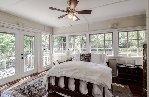 Venetia House | Charming, historic riverfront lodge on 7 wooded acres with 6 bedrooms