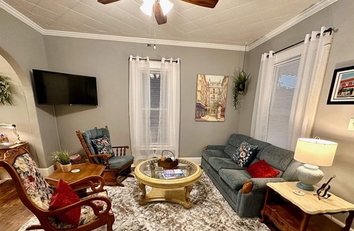 Independence House | Charming Historic Five Bedroom Home available for mid-term rental