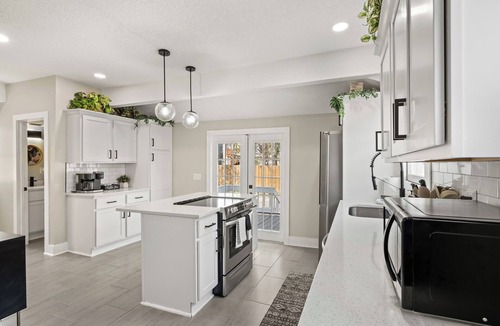 Riverside House | Charming Historic Home in Riverside!