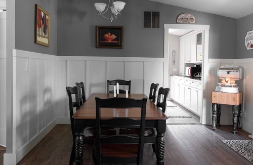 Ridgefield House | Charming Hobby Farm w/Hot Tub, Sauna, Pickleball & Mini Golf Near I-5/205