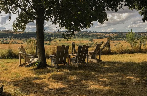 Genouillac House | Charming holiday home overlooking the valley
