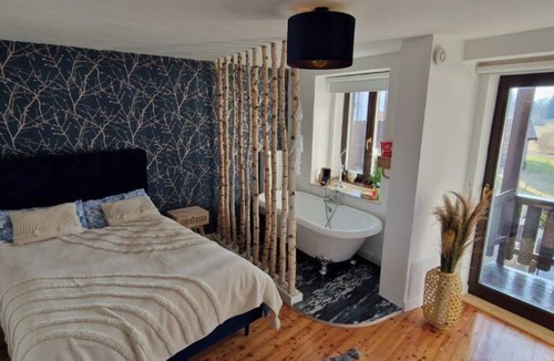 Priuso House | Charming Holiday Home for up to 10 Guests – Your Peaceful Retreat Awaits