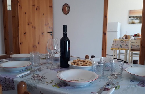 San Foca Apartment | Charming Holiday Home Near The Beach With A Terrace Parking Available, Pets
