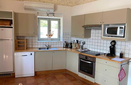 Chalais House | Charming Home in Dordogne near Vineyards