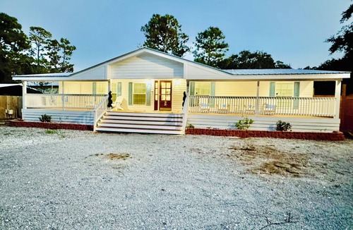 Santa Rosa Beach Cottage | Charming home in Santa Rosa Beach, FL, located near 30A Beaches and Destin.