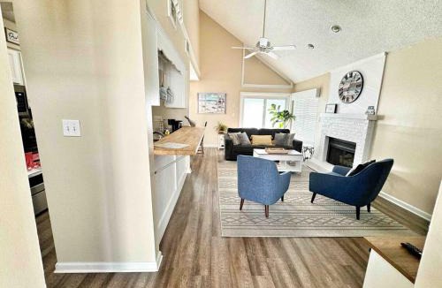 Windy Hill House | Charming Home, Walking Distance 2 Beach Unit10