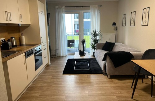 Weyhausen Apartment | Charming Homes - Studio 16