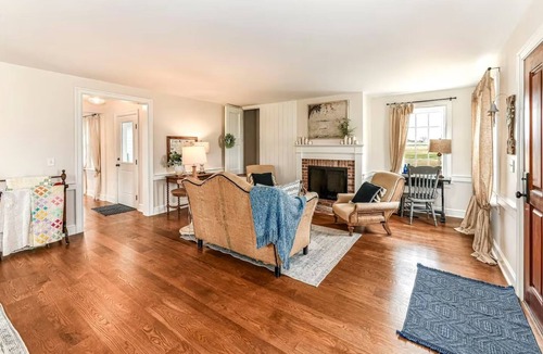 Sheridan House | Charming Homestead in peaceful farmland, just outside of Westfield Indiana.