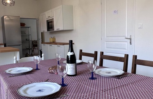Jaligny-sur-Besbre Cottage | Charming house in Jaligny-sur-Besbre, 4 bedrooms, garden, linens & cleaning included