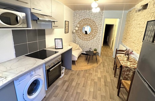 Ruffec House | Charming house close to the center and all amenities