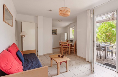 Ondres Villa | Charming House for 6 in Residence with Pool