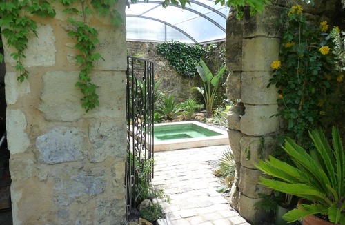 Le Taillan-Medoc House | Charming house just outside Bordeaux with heated swimming pool
