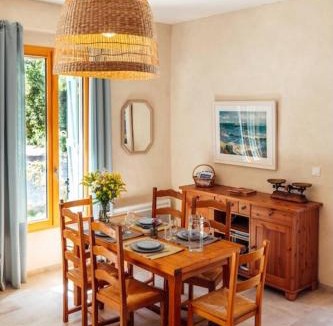 La Peyrade House | Charming House In An Organic Wine Estate