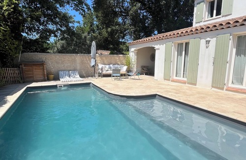 Aix-en-Provence House | Charming house with swimming pool and pétanque - sleeps up to 6