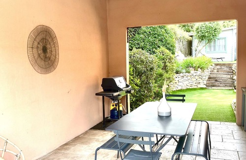 Aix-en-Provence House | Charming house with swimming pool and pétanque - sleeps up to 6