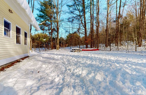 Grafton House | Charming house w/peaceful yard, close to village & recreation, kitchen, w/d