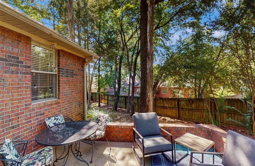 Conway House | Charming House with Cozy Fireplace, Patio, and Washer & Dryer