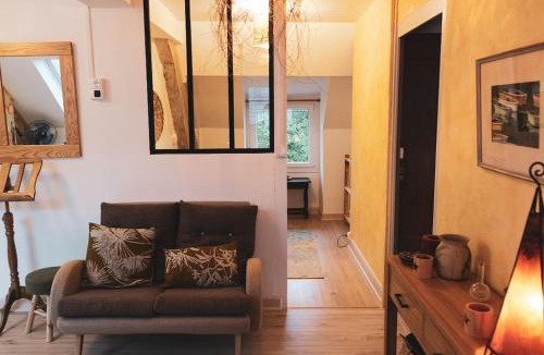 Bouchemaine Apartment | Charming House with exceptional Loire view